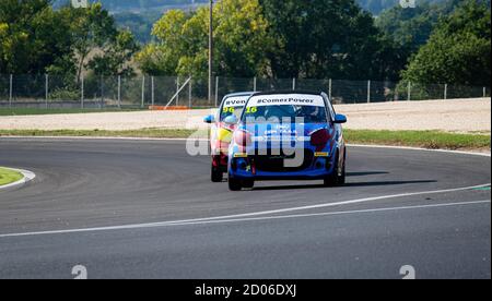 Circuito di Vallelunga, Roma, 12 settembre 2020. Campionato Mercedes Smart Electric, auto in azione su pista asfaltata Foto Stock
