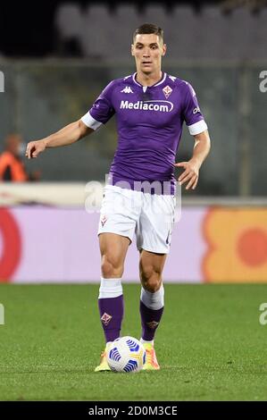 Firenze, Italia. 2 Ott 2020. Firenze, Italia, 02 Ott 2020, Nikola Milenkovic (ACF Fiorentina) in azione durante Fiorentina vs Sampdoria - Calcio italiano Serie A match - Credit: LM/Matteo Papini Credit: Matteo Papini/LPS/ZUMA Wire/Alamy Live News Foto Stock