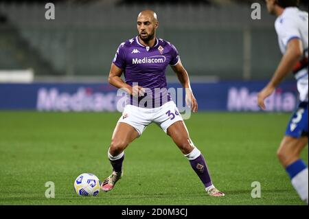 Firenze, Italia. 2 Ott 2020. Firenze, Italia, 02 Ott 2020, Sofyan Amrabat (ACF Fiorentina) in azione durante Fiorentina vs Sampdoria - Calcio italiano Serie A match - Credit: LM/Matteo Papini Credit: Matteo Papini/LPS/ZUMA Wire/Alamy Live News Foto Stock