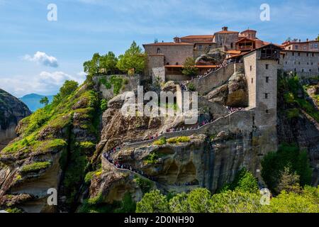 Il Monastero del Grande Meteoron sulla cima di rocce a Meteora, Grecia. Foto Stock