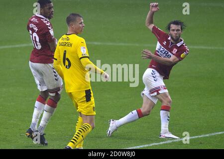 MIDDLESBROUGH, INGHILTERRA. 3 OTTOBRE 2020 Howson segna per boro durante la partita del campionato Sky Bet tra Middlesbrough e Barnsley al Riverside Stadium di Middlesbrough sabato 3 ottobre 2020. (Credit: Tom Collins | MI News) Credit: MI News & Sport /Alamy Live News Foto Stock