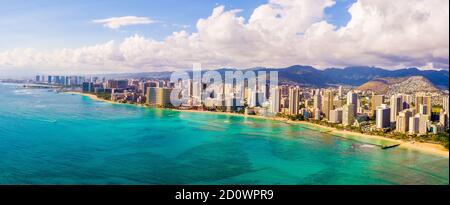 Vista aerea del Muro di Waikiki e della Diamond Head a Honolulu, USA Foto Stock