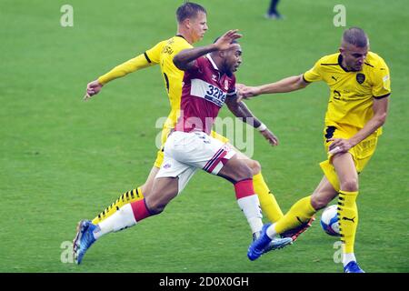 MIDDLESBROUGH, INGHILTERRA. 3 OTTOBRE 2020 Assombalonga sull'attacco durante la partita del campionato Sky Bet tra Middlesbrough e Barnsley al Riverside Stadium di Middlesbrough sabato 3 ottobre 2020. (Credit: Tom Collins | MI News) Credit: MI News & Sport /Alamy Live News Foto Stock