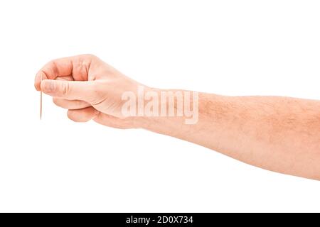 mano dell'uomo che tiene un dentifricio. Isolato su sfondo bianco Foto Stock