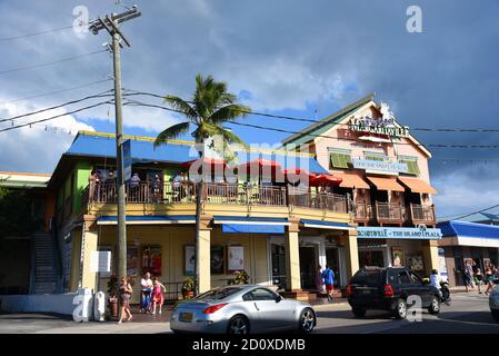 Negozio storico su Harbour Drive nel centro di George Town, Grand Cayman, Isole Cayman. Foto Stock