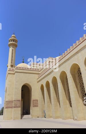 Vista esterna della Moschea al Fatih (Grande), Juffair, Regno del Bahrain Foto Stock