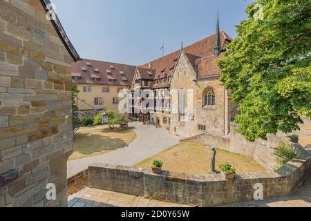 Editoriale: COBURG, BAVIERA, GERMANIA, 10 agosto 2020 - guardando all'interno di veste Coburg dal muro fortificato Foto Stock
