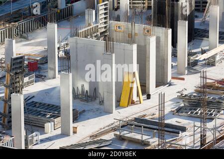 pareti in cemento sul cantiere Foto Stock