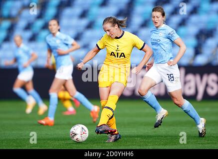 Tottenham Hotspur's Kerys Harrop (centro) durante la partita di Barclays fa Women's Super League all'Academy Stadium di Manchester. Foto Stock