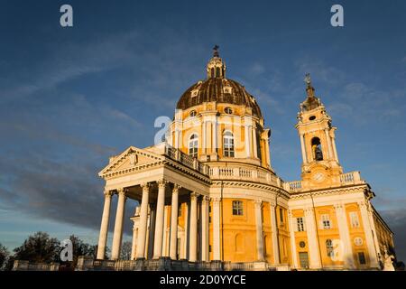 Basilica di Superga al tramonto - Torino - Piemonte Foto Stock