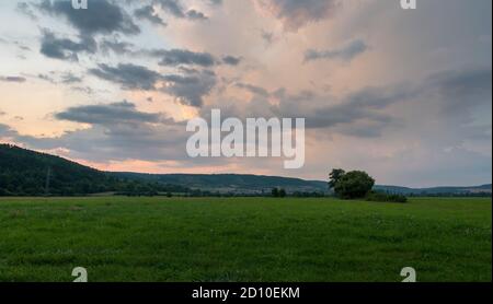 Tramonto nella valle del Tauber in Germania Foto Stock