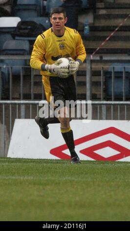 09 marzo 2013 Danske Bank Premiership. Linfield / Lisburn Distillery al Windsor Park, Belfast. Il portiere della distilleria Lisburn Lee Windrum. Foto Stock