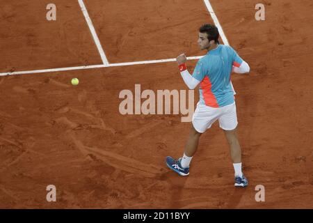 Hugo GASTON (fra) ha festeggiato il 4 ottobre 2020 presso lo stadio Roland Garros, nel corso del torneo di tennis Grand Slam Roland Garros 2020 Foto Stock