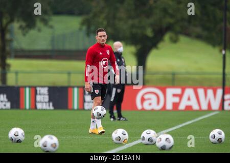 Hensol, Galles, Regno Unito. 5 Ott 2020. Connor Roberts durante la formazione nazionale del Galles prima delle partite contro Inghilterra, Repubblica d'Irlanda e Bulgaria. Credit: Mark Hawkins/Alamy Live News Foto Stock