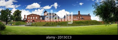 Vista panoramica sul vecchio castello e l'ex prigione per donne a Hameen linna, Finlandia. Foto Stock