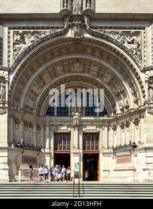 Cattedrale di Westminster, Londra. Città, strade e facciate di Londra, Londra, Regno Unito. Architetto: Vari, 2020. Foto Stock