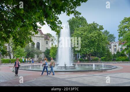 Fontane, municipio, Stefan Stambolov Platz, Plovdiv, Bulgaria, Springbrunnen, Rathaus, Bulgarien Foto Stock