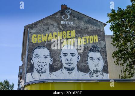 Foto di parete, fratelli Boateng, Badstrasse, Pankstrasse, sorgente minerale, medio, Berlino, Germania, Wandbild, Brueder Boateng, Gesundbrunnen, Mitte, DEU Foto Stock