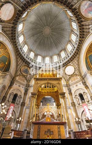 Francia, Parigi, Place Saint Augustin, la chiesa di Sant'Agostino costruita tra il 1860 e il 1871 Foto Stock