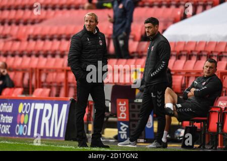 Lee Bowyer manager di Charlton Athletic e Johnie Jackson assistente manager Foto Stock