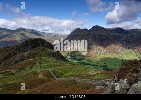 Side Pike è una piccola e graziosa vetta per cui mirare Scendendo il fianco nord occidentale del Lingmoor cadde Nel Distretto dei Laghi Inglese Foto Stock