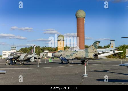 Aerei, superficie libera, militare-museo storico, airfield Gatow, Berlino, Germania, Flugzeuge, Freiflaeche, Militaerhistorisches Museum, Flugplatz G Foto Stock