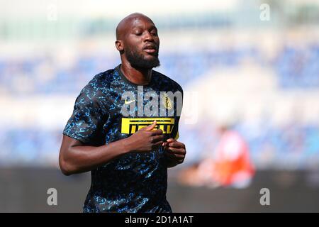 Romelu Lukaku dell'Internazionale si sta riscaldando prima del campionato italiano Serie A Football Match tra SS Lazio e FC Internazionale il 4 ottobre, Foto Stock