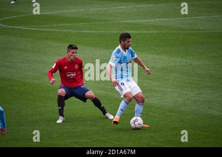 Nolito di Celta de Vigo e Facundo Roncaglia di Osasuna Durante il campionato spagnolo la Liga partita di calcio tra CA Osasuna e RC Celta de Vig Foto Stock