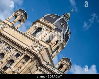 VIENNA, AUSTRIA - 14 LUGLIO 2019: Dettaglio architettonico del Museo di Storia dell'Arte (Kunsthistorisches Museum) a Maria-Theresien-Platz Foto Stock