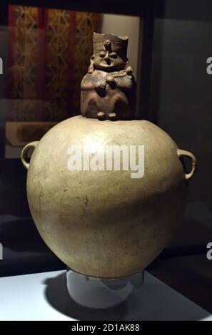 Grande vaso del collo Antropomorfo globulare - Perù, peruviano, Cultura Chancay 1100 1450 peruviano, Perù, America, Foto Stock