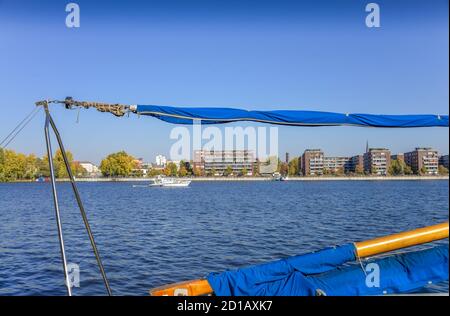 Case di abitazione, Paul e Paula Ufer, trambusto castello, bright mountain, Berlino, Germania, Wohnhaeuser, Paolo und Paula Ufer, Rummelsburg, Lichtenberg, DEU Foto Stock
