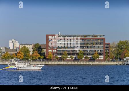 Case di abitazione, Paul e Paula Ufer, trambusto castello, bright mountain, Berlino, Germania, Wohnhaeuser, Paolo und Paula Ufer, Rummelsburg, Lichtenberg, DEU Foto Stock