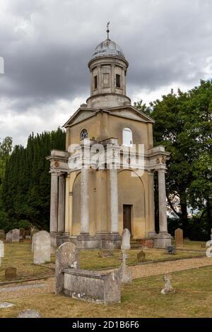 Torri MISTLEY, le torri gemelle della Chiesa di Santa Maria la Vergine ora demolita a Mistley in Essex, Regno Unito. Foto Stock