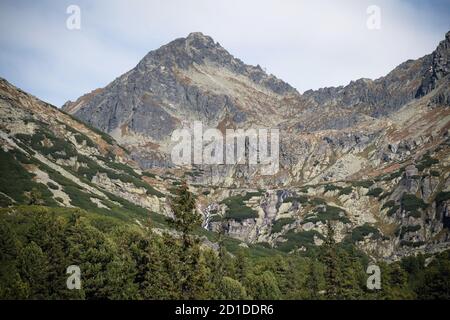 Cascata di Skok nelle montagne di High Tatra, Slovacchia Foto Stock