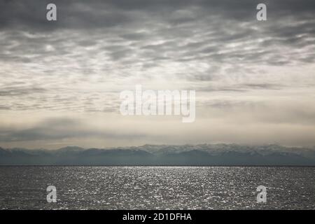 Vista del lago Baikal vicino al villaggio di Khuzhir all isola di Olkhon. Olkhonsky distretto. Oblast di Irkutsk. La Russia Foto Stock