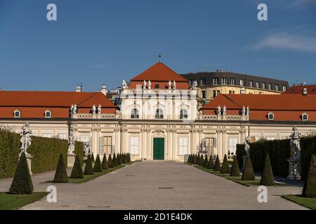 Schlossgarten und das Untere Schloss Belvedere in Vienna, Österreich, Europa | Palazzo e giardini del Belvedere inferiore a Vienna, Austria, Europa Foto Stock