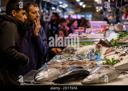 Pescaderia del Mercat de l Olivar, Palma, Maiorca, Isole Baleari, Spagna Foto Stock