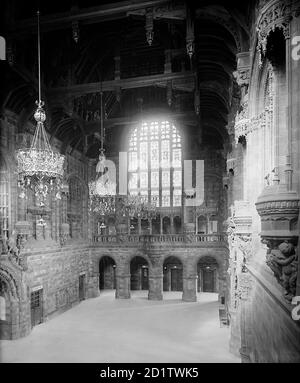 VICTORIA LAW COURTS, Corporation Street, Birmingham, West Midlands. Vista interna della Great Hall presso i Victoria Law Courts. Il Victoria Law Courts è stato progettato dagli architetti Sir Aston Webb e Ingress Bell. Fotografato da Bedford Lemere and Company nel settembre 1891. Foto Stock