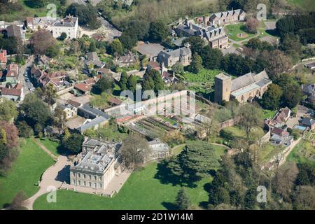 Blaise Castle House, ora un museo, Landscape Park progettato da Humphry Repton, Walled Garden, Parish Church, Henbury, Bristol, 2018, UK. Vista aerea. Foto Stock