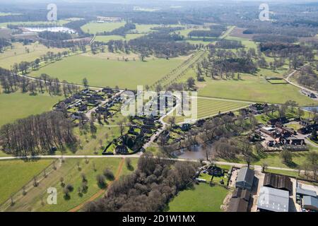 The Village, Windsor Great Park, Berkshire, Regno Unito. Vista aerea. Foto Stock