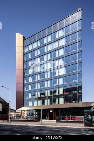 Vista esterna del Radisson RED Hotel, Glasgow, Scozia, Regno Unito, con 174 camere. Foto Stock