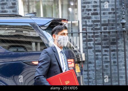 Londra, Regno Unito. 6 Ott 2020. Rishi Sunak, Cancelliere dello scacchiere arriva a 10 Downing Street London Credit: Ian Davidson/Alamy Live News Foto Stock