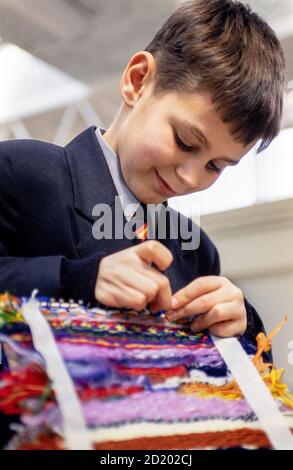 Lezione di design e tecnologia alla Kemnal Manor School di Sidcup, Kent. 09 marzo 1993. Foto: Neil Turner Foto Stock