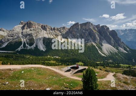 Piattaforma panoramica, la terrazza del patrimonio mondiale Mastlé a S. Cristina Val Gardena, Alto Adige, Italia Foto Stock