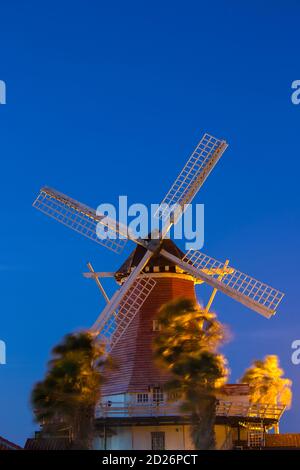 Caraibi, Antille olandesi, Aruba, vecchio mulino a vento olandese Foto Stock