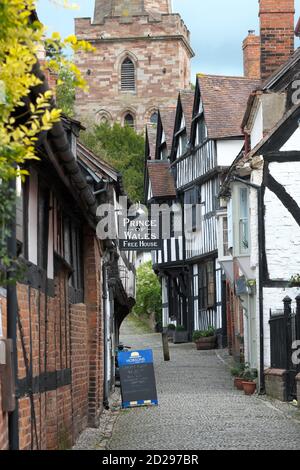 Ledbury Herefordshire UK - Church Lane ha molti legno incorniciato edifici Foto Stock