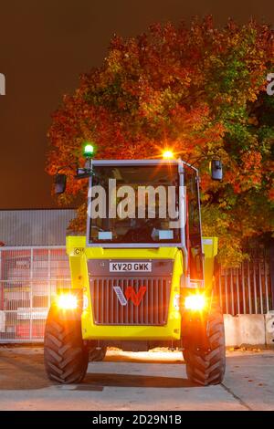 Un dumper Wacker Neuson DV90 Dual View da 9 tonnellate con cabina. Foto Stock