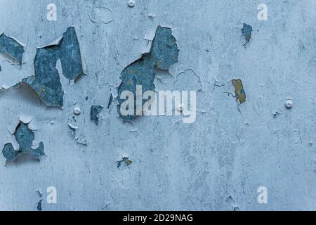 Foglio di vecchio metallo arrugginito con vernice da peeling. Riassunto. Sfondo testurizzato Foto Stock