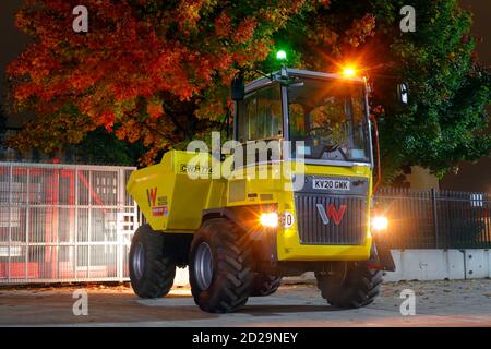 Un dumper Wacker Neuson DV90 Dual View da 9 tonnellate con cabina. Foto Stock