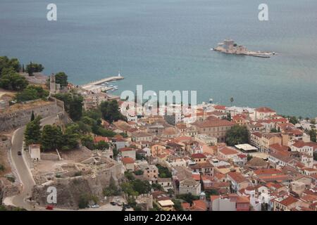 Vista panoramica sulla città di Naflio dalla fortezza di Palamidi Foto Stock